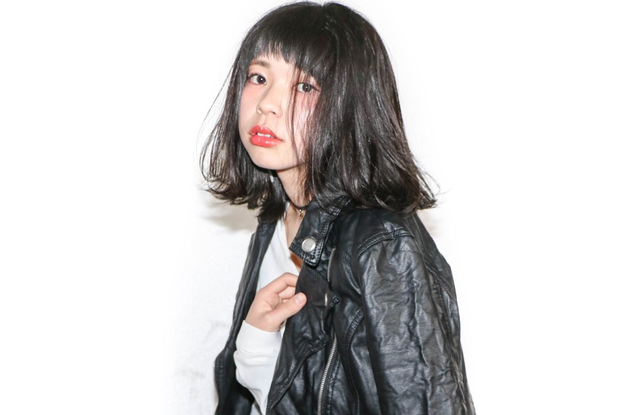 変身！クリアブラックガール スタイル写真