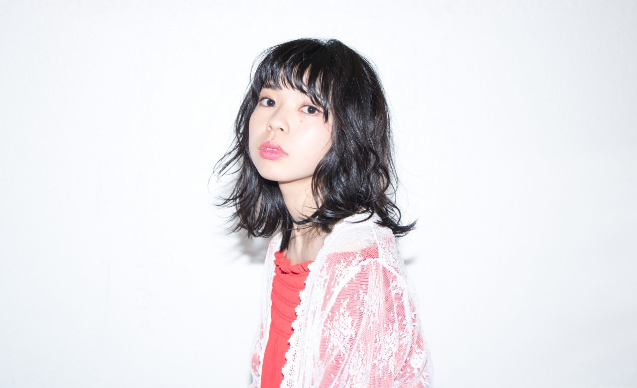 変身！　ブラックサマーガール。 スタイル写真