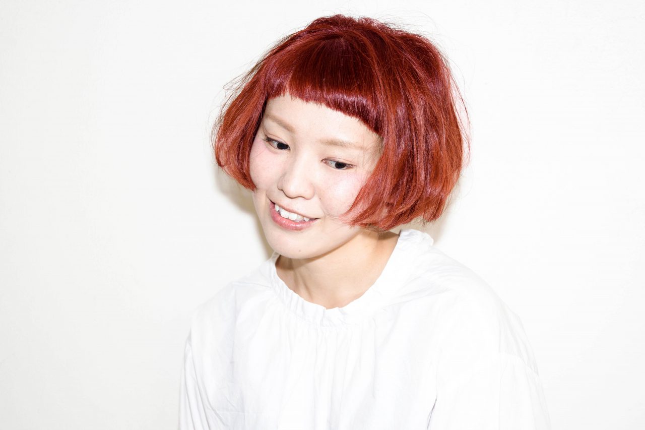 変身！　アパレルオレンジバイオレットボブ スタイル写真