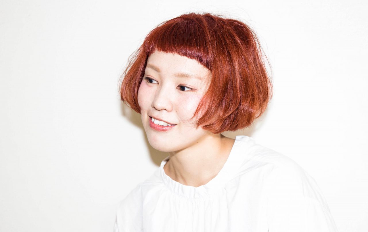 変身！　アパレルオレンジバイオレットボブ スタイル写真