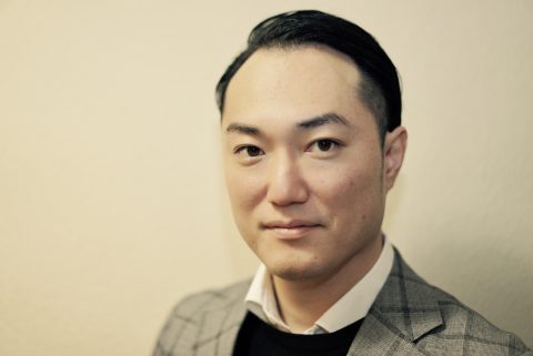 『営業マンにHENSHIN』