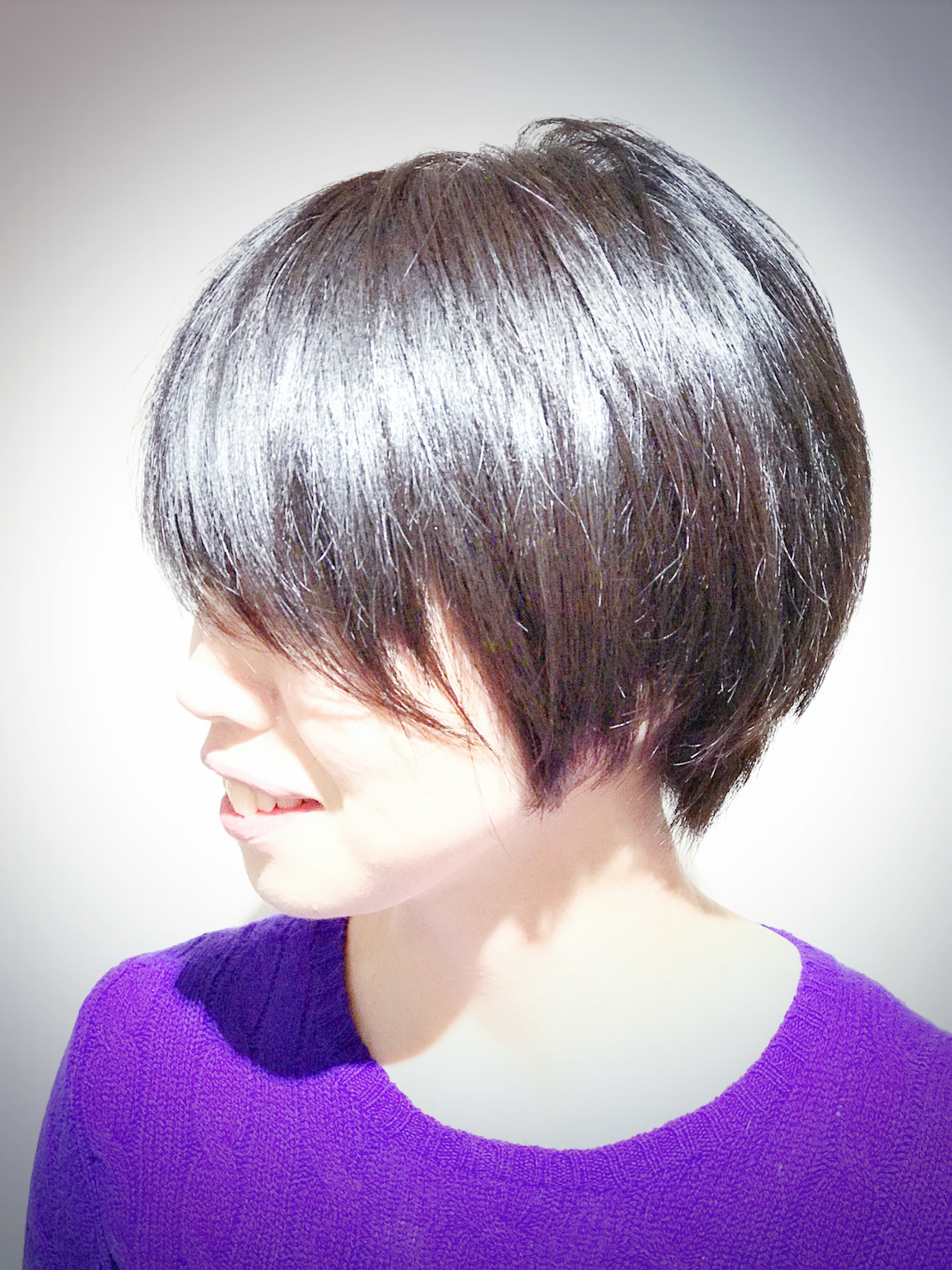 ジェンダーレスなハンサムショート スタイル写真