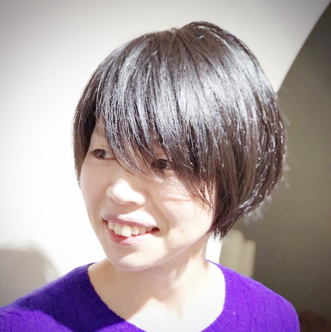 ジェンダーレスなハンサムショート スタイル写真