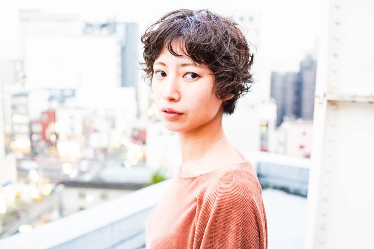 変身！　ショートにパーマ スタイル写真